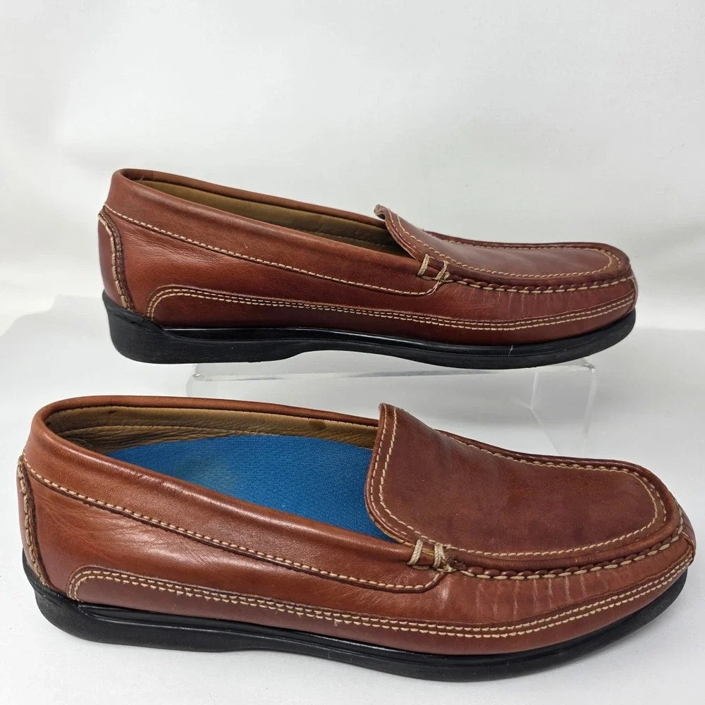 Dockers Loafers Mens 9 M Leather Moc Toe Slip On Shoes Brown 90-7302 Excellent